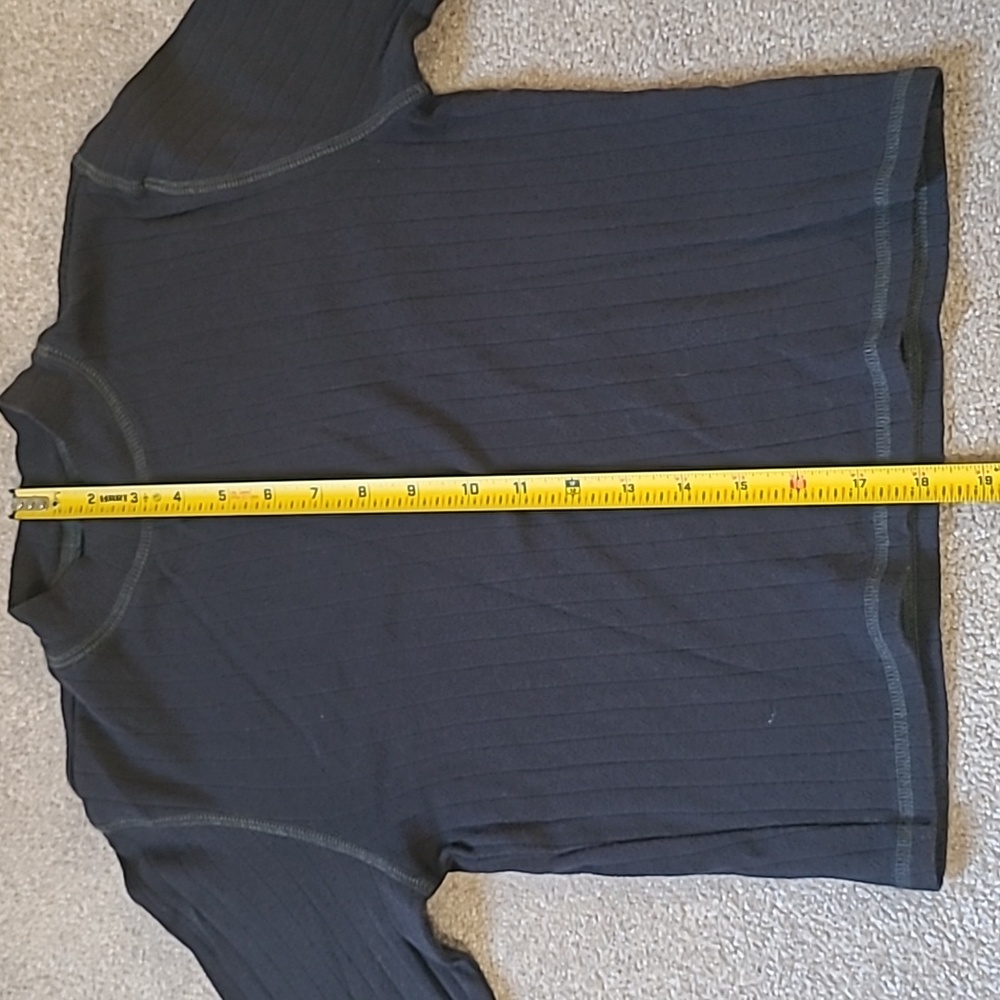 American Eagle medium navy blue crop top long sleeve